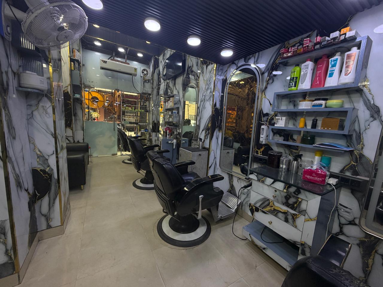 Salon Space